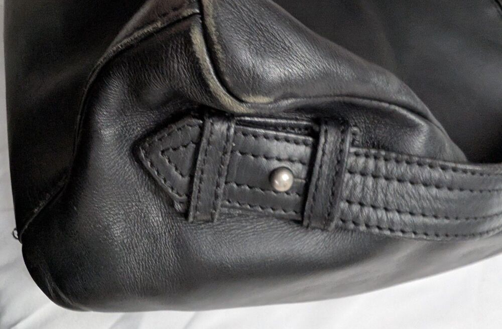 Genuine Vintage BURBERRY Black Leather Shoulder Bag Purse - Picture 7 of 10